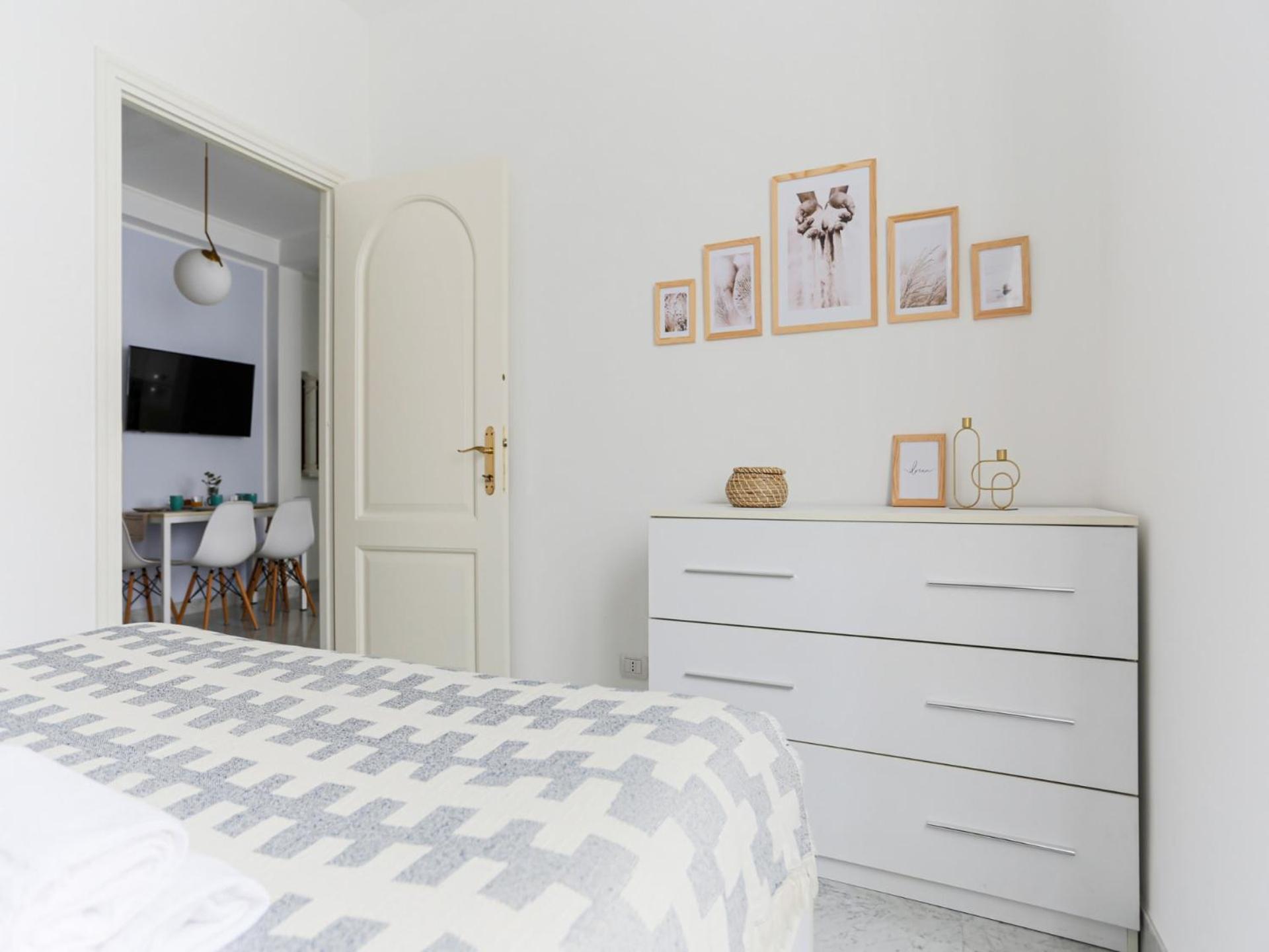 The Best Rent - Bright Two-Bedroom Apartment In Central Station Area Milan Exterior photo